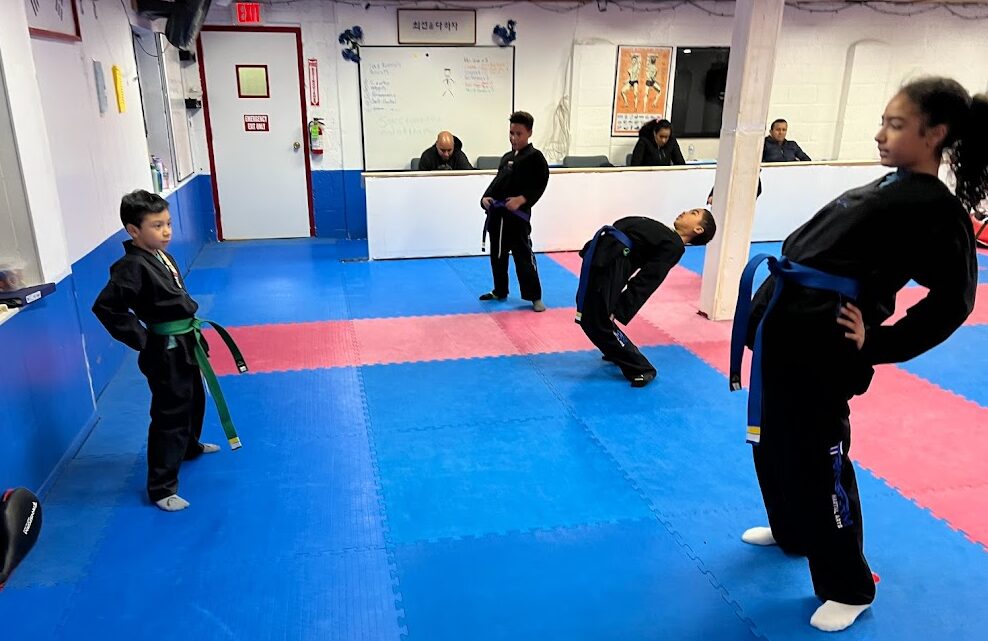 You are currently viewing Empowering Children: 5 Ways They Benefit from Leadership Roles in Martial Arts Class